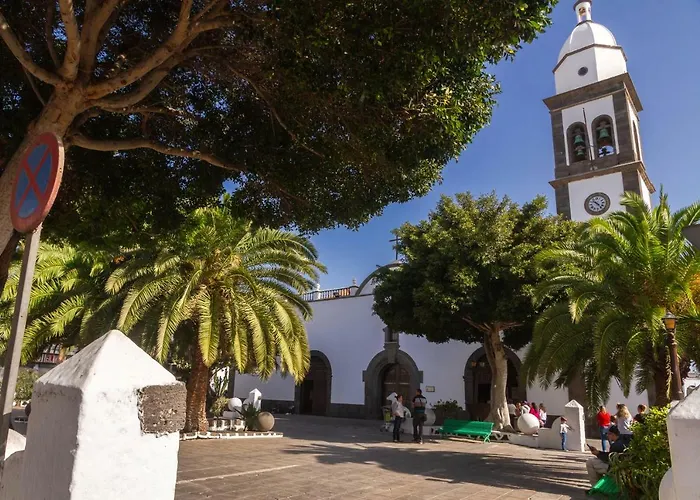 & Terrace 4c - Arrecife, Lanzarote - Free Parking Apartment *