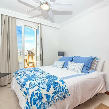 & Terrace 4c Apartment *
